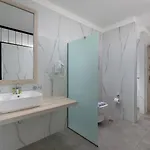 Sunrise Hotel 4*