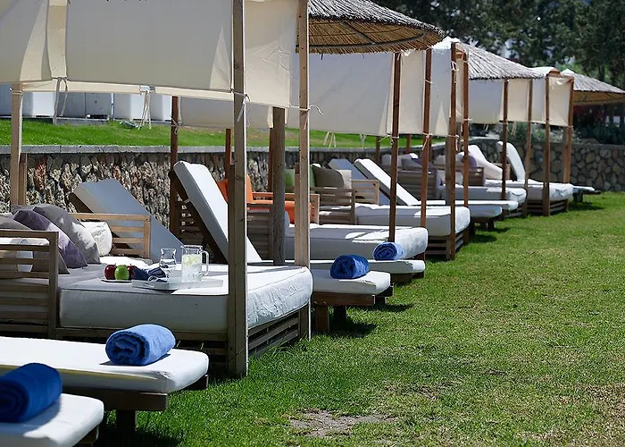 Sunrise فندق Pefki